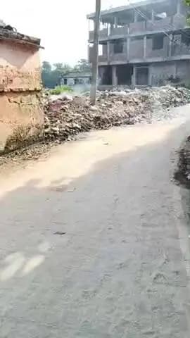 Hayaghat Panchayat Chandanpatti main durgandh se logon mein bimariyan fail rahi hai isko Koi nahin dekhne wala hai