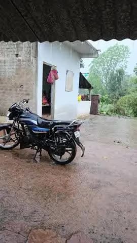 bhot तेज बारिश हो रही हे