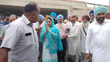 ਬਠਿੰਡਾ: ਪਿੰਡ ਕਰਮਗੜ ਚੱਥਰਾ ਵਿਖੇ ਪੁੱਜੇ ਮੈਬਰ ਪਾਰਲੀਮੈਟ ਹਰਸਿਮਰਤ ਕੌਰ ਬਾਦਲ ਸਾਦੇ ਸਰਕਾਰ ਤੇ ਨਿਸ਼ਾਨੇ