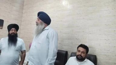 ਨਵਾਂਸ਼ਹਿਰ: ਨਵਾਂਸ਼ਹਿਰ ਦੇ ਪਿੰਡ ਕਮਾਮ ਵਿੱਚ ਜਮੀਨੀ ਵਿਵਾਦ ਨੂੰ ਲੈ ਕੇ ਸ਼੍ਰੋਮਣੀ ਅਕਾਲੀ ਦਲ ਨੇ ਕੀਤੀ ਪ੍ਰੈਸ ਕਾਨਫਰੰਸ