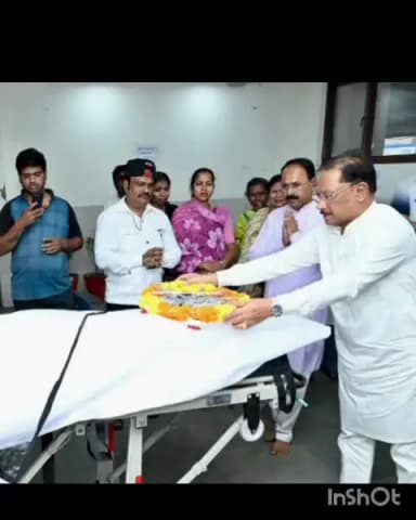 रायपुर: पद्म विभूषण डॉ. तीजन बाई को अंतिम श्रद्धांजलि, मुख्यमंत्री विष्णु देव साय ने एम्स पहुंचकर दी भावभीनी श्रद्धांजलि
