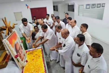 കണ്ണൂർ: മുൻ മുഖ്യമന്ത്രി കെ കരുണാകരൻ അനുസ്മരണം DCCയിൽ നടന്നു