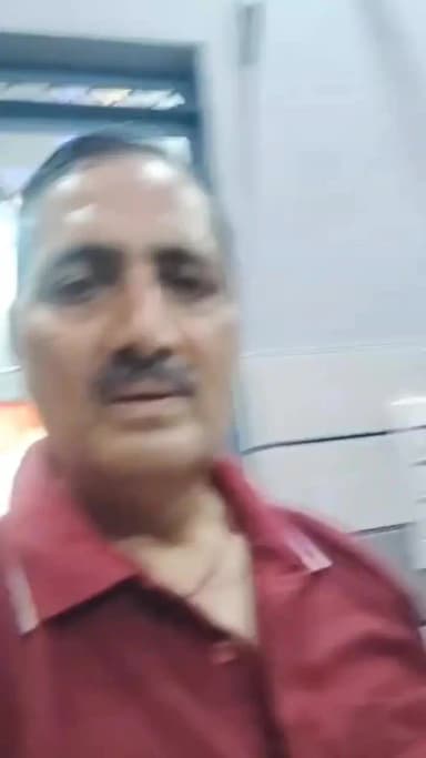 रामायण पाठ की झलकियां एवं निहाल विहार, दिल्ली के मन्दिर में मीठा जल वितरण किया गया।
मन्दिर प्रधान मोहिन्दर डोगरा (BC)
