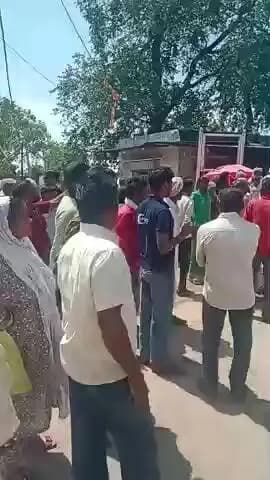 narwar me moongfali nahi mili to chakka jam
@ Ankesh