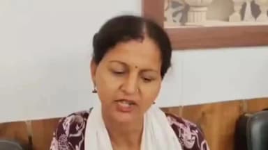 कांठ: आंगनबाड़ी सुपरवाइजरों ने वेतन कटौती पर जताया रोष, की निष्पक्ष जांच की मांग