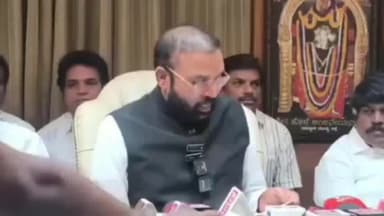 ಬಳ್ಳಾರಿ: ರಾಜ್ಯದಲ್ಲಿ ನಡೆಯುತ್ತಿರುವ ಎಸ್ಐಆರ್ ಪ್ರಕ್ರಿಯೆ ಕೂಡಲೇ ರದ್ದುಪಡಿಸಿ ನಗರದಲ್ಲಿ;ಮಾಜಿ ಸಚಿವ ಶ್ರೀರಾಮುಲು ಆಗ್ರಹ