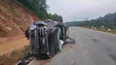 বইটামাৰী: খগৰপুৰত সংঘটিত পথ দুৰ্ঘটনা তিনিজন আহত, ঘটনাস্থলীত উপস্থিত আৰক্ষীৰ দল