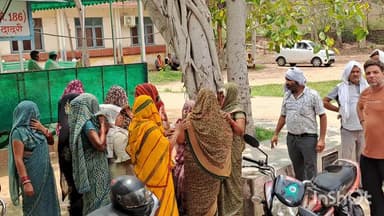 चरखी दादरी: गर्भवती महिला की करंट लगाकर हत्या करने के आरोप, मायके पक्ष के लोगों ने कार्रवाई की मांग की