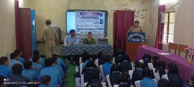 पाटी: पाटी थाना पुलिस ने जीआईसी चौड़ाकोट में छात्र-छात्राओं को साइबर सुरक्षा, नशा मुक्ति और महिला सुरक्षा की जानकारी दी