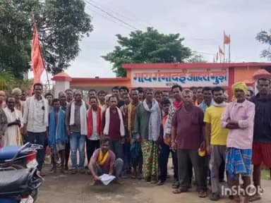 बकावंड: नगर पंचायत बस्तर में जंगल बचाने को लेकर अहम बैठक, कटे पेड़ों के बदले उतने ही पेड़ लगाने का पारित हुआ प्रस्ताव
