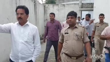 संभल: 101 करोड़ की ग्राम सभा भूमि पर बड़ी कार्रवाई, 38 बीघा सरकारी जमीन कब्जामुक्त कराई गई, सील की गई संपत्ति