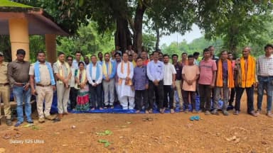 ପାଲଲହଡା: ଖୁଲୁଡି ସ୍ଥିତ ବାବା ଗିରିଶ୍ୱର ମନ୍ଦିର ପାର୍ଶ୍ୱରେ ବୃକ୍ଷ ରୋପଣ କାର୍ଯ୍ୟକ୍ରମ ଅନୁଷ୍ଠିତ