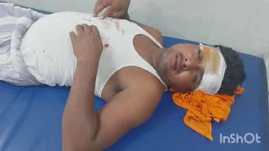 अररिया: सुरजापुर में घर पर टीन चढ़ाने को लेकर दो पक्षों के बीच हुई मारपीट, चार लोग घायल, इलाज जारी