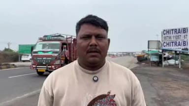 જામનગર શહેર: જોડિયા તાલુકામાં બે દિવસ પહેલાં ખાણ-ખનીજ વિભાગની કાર્યવાહી દરમિયાન રેતી ભરેલા ટ્રકના ચાલકે અધિકારી પર હુમલો કર્યો હતો