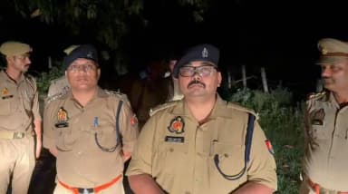 थाना कमालगंज पर पंजीकृत हत्या के अभियोग में वाँछित अभियुक्त को पुलिस मुठभेड़ में गिऱफ्तार करने के सम्बन्ध मे अपर पुलिस अधीक्षक द्वारा दी गई बाइट। #Fatehgarhpolice https://t.co/xfuagEsdih