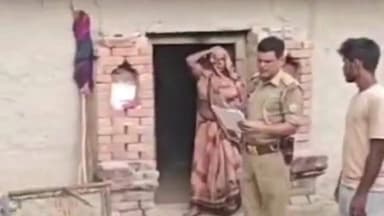मिल्कीपुर: इनायतनगर में फरार आरोपी के घर कुर्की की नोटिस जारी की गई