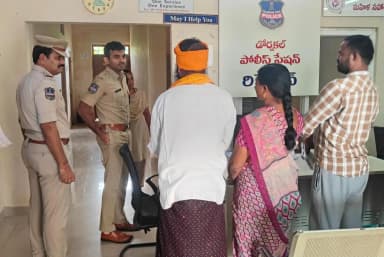 డోర్నకల్: డోర్నకల్ పోలీస్ స్టేషన్లో సంచలన తనిఖీ, పెండింగ్ కేసులపై శబరిష్ ఆదేశాలు