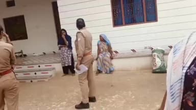 पिंड्रा: बड़ागांव में शादी का झांसा देकर संबंध बनाने का आरोप, प्रेमी के घर के बाहर बैठी युवती, मौके पर पहुंची पुलिस