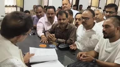 बीसलपुर: बीसलपुर तहसील में बिना चढ़ावे के नहीं चलता कोई काम, अफसरों पर रिश्वतखोरी का गंभीर आरोप, डीएम से लगाई गुहार
