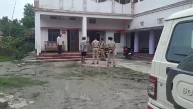 मझौलिया: मझौलिया के भट्ट टोला में चोरी, पुलिस व फॉरेंसिक टीम ने शुरू की जांच
मझौलिया थाना क्षेत्र के महोदीपुर पंचायत