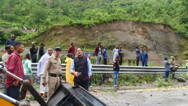 चिन्यालीसौड़: नगुण में बंद गंगोत्री राष्ट्रीय राजमार्ग फिर से यातायात के लिए खुला