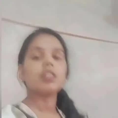 रायपुर: इंस्टाग्राम महिला इनफ्लुएंसर ने कहा, नकटी गांव के त्रिपाल में भी नोटिस लगाया जा रहा है