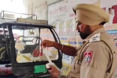 ਮਲੋਟ: ਸ਼ਹਿਰ ਵਿੱਚ ਪੁਲਿਸ ਨੇ ਬਿਨਾਂ ਲਾਇਸੈਂਸ ਤੇ ਦਸਤਾਵੇਜ਼ਾਂ ਵਾਲੇ ਈ-ਰਿਕਸ਼ਾ ਦੇ ਕੱਟੇ ਚਲਾਨ