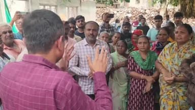 ભાવનગર શહેર: ભરતનગર ખાતે આવેલા ગુજરાત હાઉસિંગ બોર્ડના મકાનોનું ડિમોલેશન કરાતા લોકોએ હોબાળો કર્યો, અધિકારીએ પ્રતિક્રિયા આપી