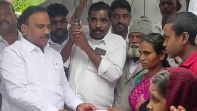 உதகமண்டலம்: ஓவேலி, மசினகுடி பகுதிகளில் காட்டு யானை தாக்கி உயிரிழந்த குடும்பங்களுக்கு நிதியுதவி
