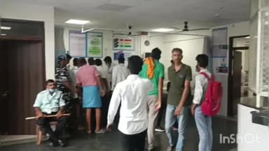 मुंगेर: चरौन में उधार में गुटखा नहीं देने पर दुकानदार की पिटाई, सदर अस्पताल में भर्ती
