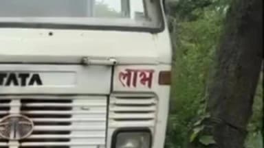 बलियापुर: बलियापुर-सिंदरी मार्ग पर खनन विभाग की कार्रवाई, बिना चालान गिट्टी ले जा रहे 5 हाईवा जब्त