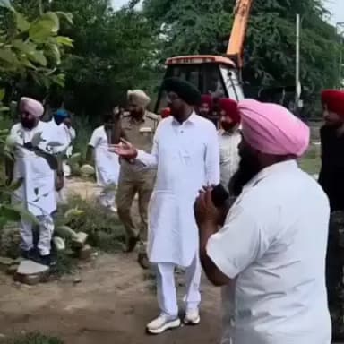ਅੰਮ੍ਰਿਤਸਰ 2: ਰਮਦਾਸ ਇਲਾਕੇ ਦੇ ਵਿੱਚ ਵਿਧਾਇਕ ਕੁਲਦੀਪ ਸਿੰਘ ਧਾਲੀਵਾਲ ਵੱਲੋਂ ਕਰਵਾਏ ਜਾ ਰਹੇ ਨੇ ਵਿਕਾਸ ਕਾਰਾਂ ਦੇ ਕੰਮ