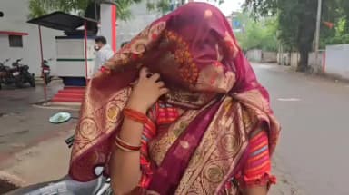 महोबा: हमीरपुर में जुल्म झेल रही नाबालिग ने महोबा पुलिस के परमानंद बूथ पहुंचकर मांगी मदद, आरोपी पति से कर रही है पुलिस पूछताछ
