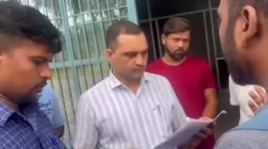 बिरसिंहपुर: डॉ भीम राव अम्बेडकर जी के मूर्ति स्थांतरित के सम्बन्ध में बहुजन समाज एकता मिशन जैतवारा द्वारा ज्ञापन सौंपा गया