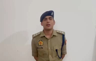थाना इकदिल पुलिस द्वारा लूट की घटना कारित करने वाले 01 अभियुक्त को पुलिस मुठभेड़ में गिरफ्तार करने के सम्बन्ध में क्षेत्राधिकारी नगर द्वारा दी गयी बाइट। https://t.co/IJ5PX3kE4C