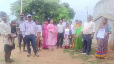 विष्णुगढ़: खंभवा बिरहोर टोला में हुआ एसआईआर फॉर्म का वितरण व डिजिटलाइजेशन