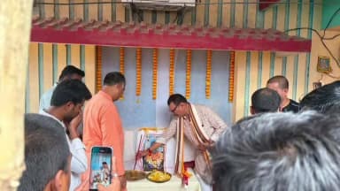 ସୁକିନ୍ଦା: ସାହୁପଡାରେ ଶ୍ରାଦ୍ଧ ବାର୍ଷିକୀରେ ଯୋଗଦେଲେ ଯାଜପୁର ସାଂସଦ ରବୀନ୍ଦ୍ର ନାରାୟଣ ବେହେରା