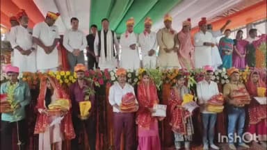 महाराजगंज: नवीन मंडी महराजगंज में मुख्यमंत्री सामूहिक विवाह कार्यक्रम का आयोजन, केंद्रीय मंत्री पंकज रहे उपस्थित