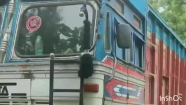नरहट: नरहट में थाना प्रभारी गौतम कुमार ने अवैध बालू और गिट्टी पर की बड़ी कार्रवाई, ट्रैक्टर व ट्रक किया ज़ब्त