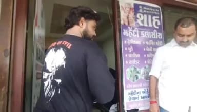 ભાવનગર શહેર: અશાંતધારા ના ભંગ અંગે પોલીસે કડક કાર્યવાહી કરતા ભંગ કરનાર વેપારીએ પ્રતિક્રિયા આપી