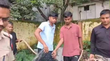 বিলাসীপাৰা ভাগ: বিলাসীপাৰা এচ বি আই শাখাত চুৰি কাণ্ড সংঘটিত কৰা দুই মষ্ট ৱাণ্টেড চোৰক গ্ৰেপ্তাৰ।