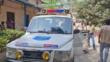 बनमनखी: पेड़ से लटका मिला 55 वर्षीय व्यक्ति का शव, इलाके में फैली सनसनी