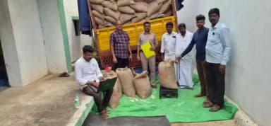 ಜಗಳೂರು: ಕಾನನಕಟ್ಟೆ ಬಳಿಯ ಹೆದ್ದಾರಿಯಲ್ಲಿ ಅಕ್ರಮವಾಗಿ ಸಾಗಿಸುತ್ತಿದ್ದ ಪಡಿತ ಅಕ್ಕಿ ಲಾರಿ ಸಮೇತ ವಶಕ್ಕೆ