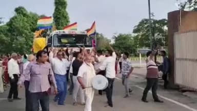बागीदौरा: भगवान मुनिसुव्रतनाथ की प्रतिमा विशाल शोभायात्रा के साथ बांसवाड़ा शहर के मार्गों से विहार करते हुए विरोदय तीर्थ पहुँची