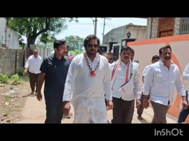 బెల్లంపల్లి: బెల్లంపల్లి ,తాండూరు మండల కేంద్రంలో బి ఎల్ వో లు నిర్వహిస్తున్న SIR కార్యక్రమాన్ని ఇంటింటికి తిరుగుతూ పరిశీలించిన ఎంపి