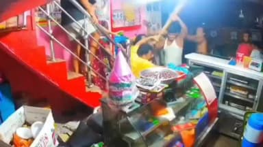 अस्थावां: अस्थावां में दुकान बटवारे को लेकर हुआ मारपीट ,वीडियो सोशल मीडिया पर हुआ वायरल