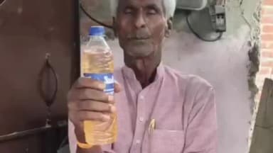 मरौना: खुले में बिक रहे पेट्रोल पर पूर्व मुखिया ने उठाए सवाल, प्रशासन से जांच और कार्रवाई की मांग