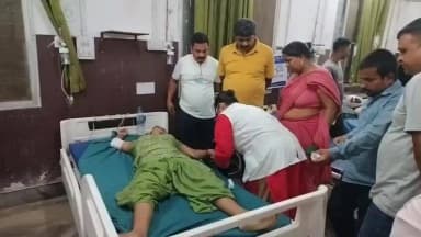गोड्डा: गोढ़ी दुर्गा मंदिर के समीप कार के चपेट में आने से जख्मी महिला की इलाज के दौरान हुई मौत, सदर अस्पताल में हुआ पोस्टमार्टम