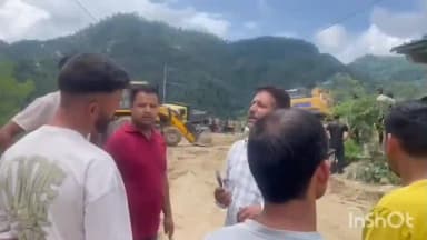 मंडी: स्टोन क्रशर के मलबे से जनजीवन प्रभावित, ग्रामीणों ने प्रशासन से त्वरित कार्रवाई की गुहार लगाई