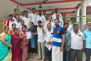 ಯಾದಗಿರಿ: ಯಾದಗಿರಿಯಲ್ಲಿ SIR ಸಭೆ: ಬಿಜೆಪಿ ಕಾರ್ಯಕರ್ತರಿಗೆ ಮಹೇಶರಡ್ಡಿ ಮುದ್ನಾಳ ಮಾರ್ಗದರ್ಶನ